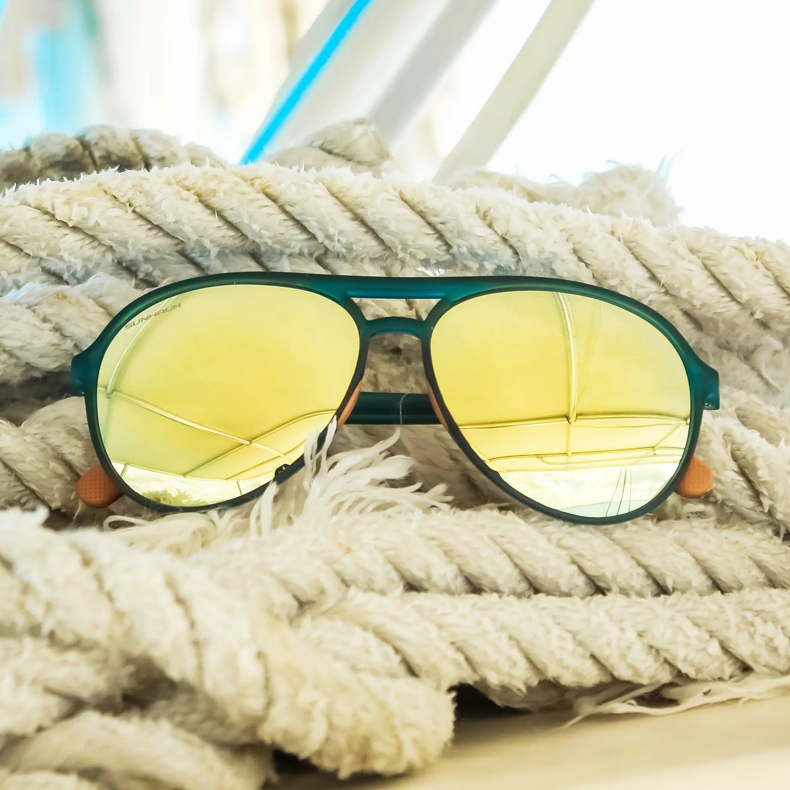 Coastal Horizon Maverick