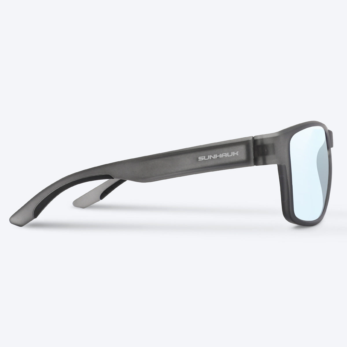 Voyager Smoke Gray
