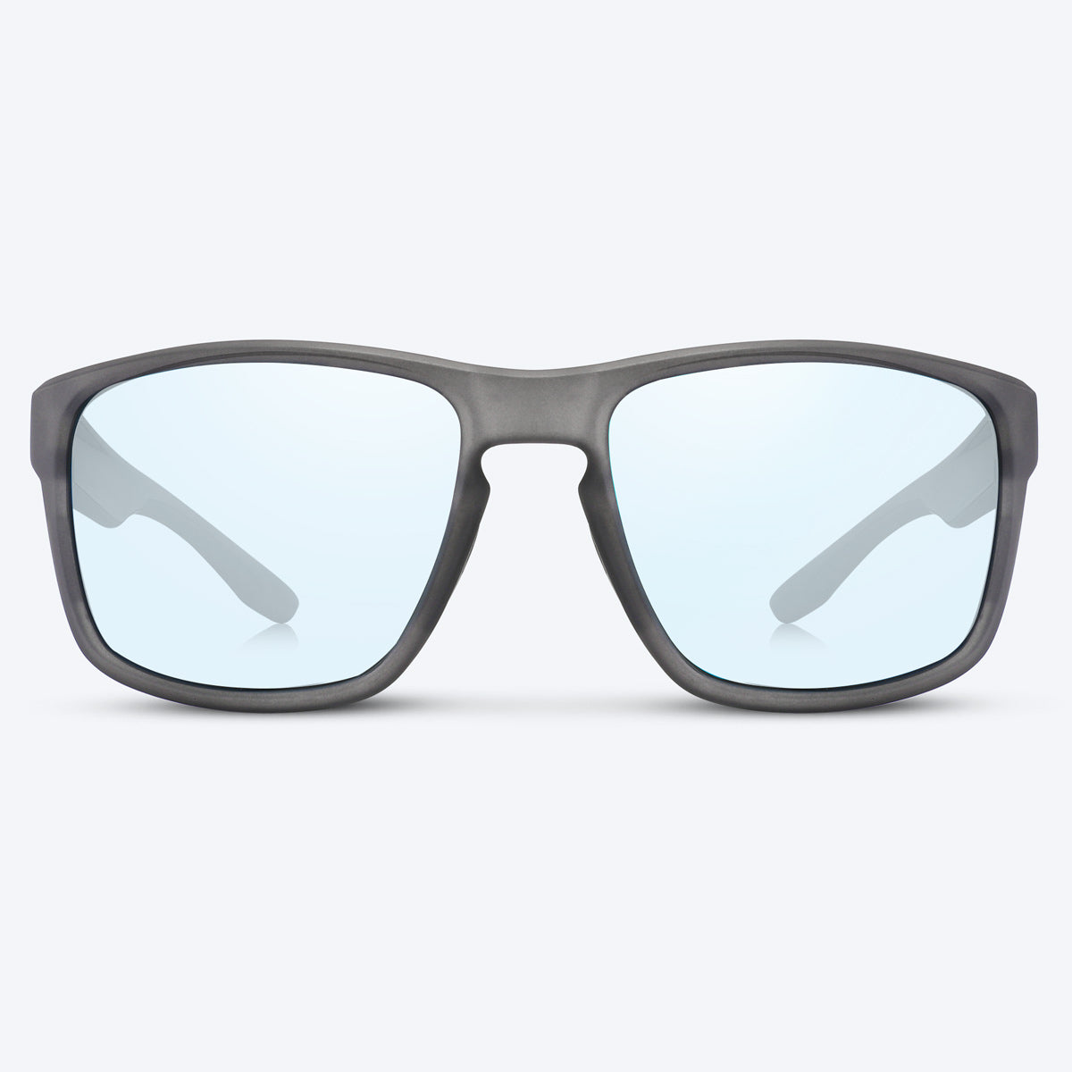 Voyager Smoke Gray