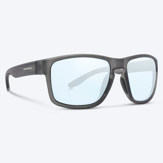 Voyager Smoke Gray